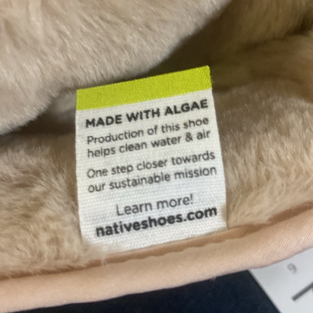NWT Native Boots - Picture 4 of 4